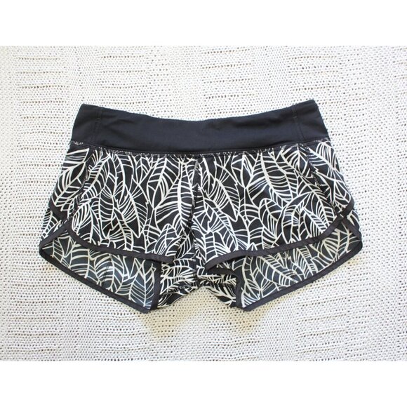 Lululemon Run Times Speed Black and White Women shorts Size 6 Leaf Print Sport - Picture 5 of 11